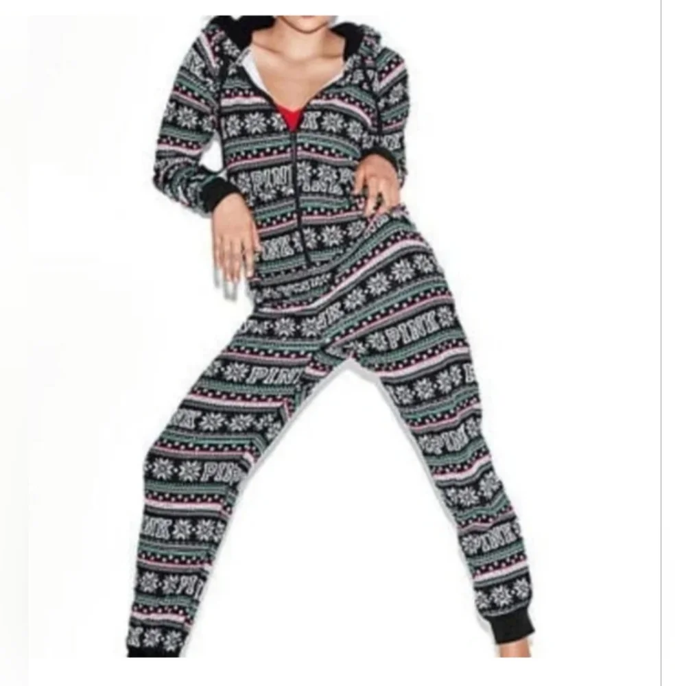 Victoria’s Secret PINK Christmas Onesie | Fair Isle Print | Zip-Up | Size M |